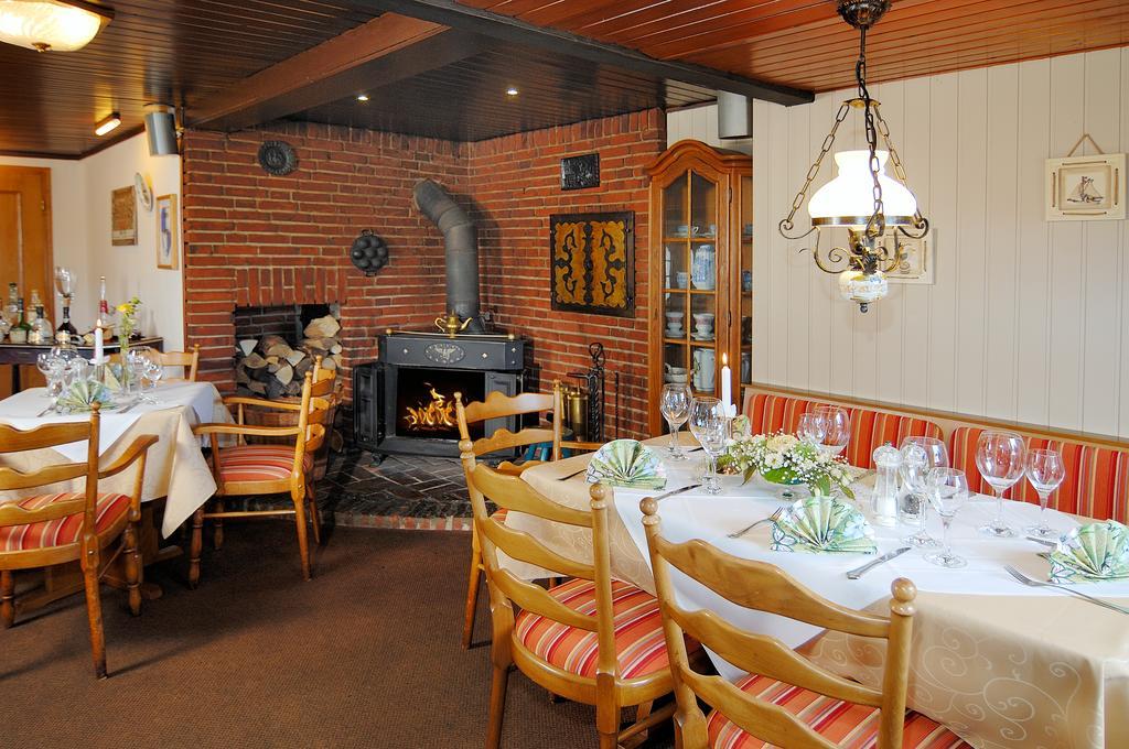 Hotel-Restaurant Faehr-Cafe Niesgrau Eksteriør bilde